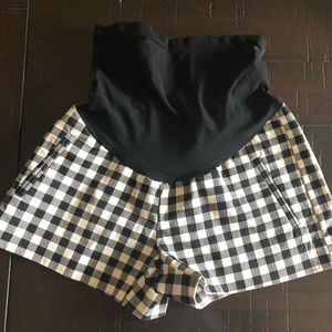 Black & white gingham maternity shorts
